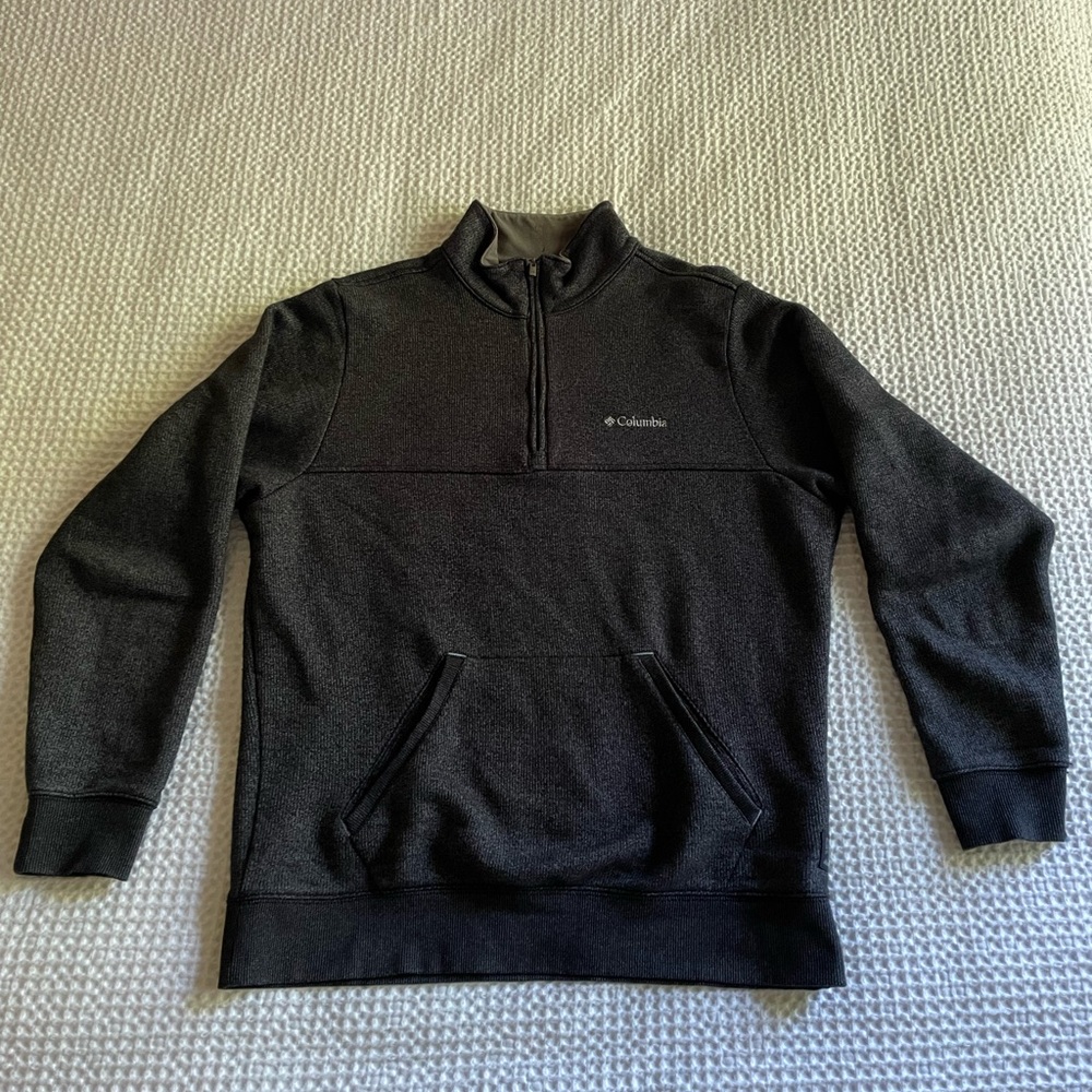 Men’s Columbia 1/4 zip pullover sweater, medium, charcoal grey